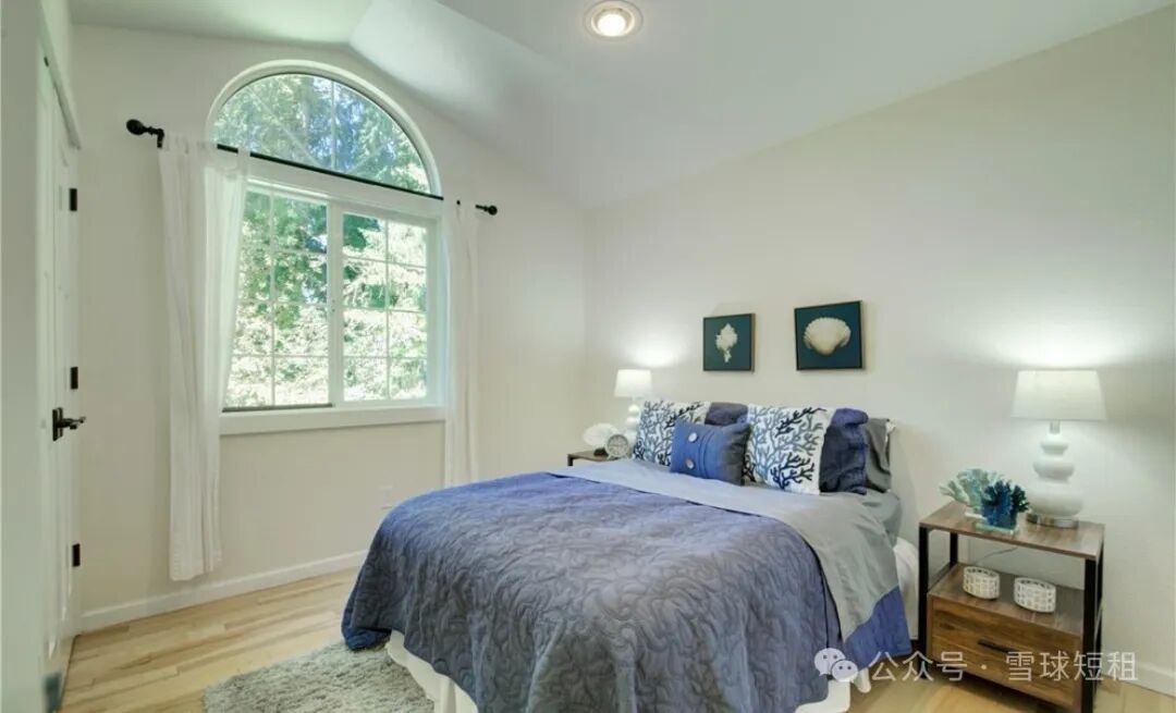 Original before-design photograph
